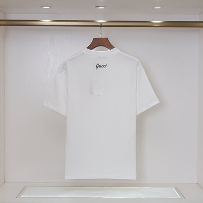 Gucci White/Black Tee With Signature Logo For Timeless Luxury Fashion Enthusiasts