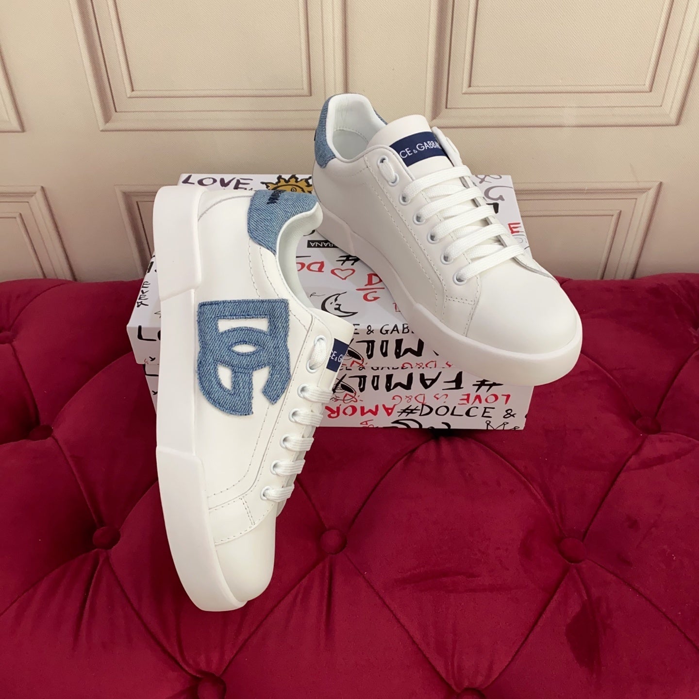 Dolce & Gabbana DG Logo Unisex Casual Sneakers