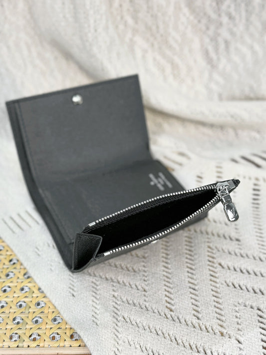 Stylish Louis Vuitton Black Monogram Wallet With Silver Button For Sophisticated Accessory M12598