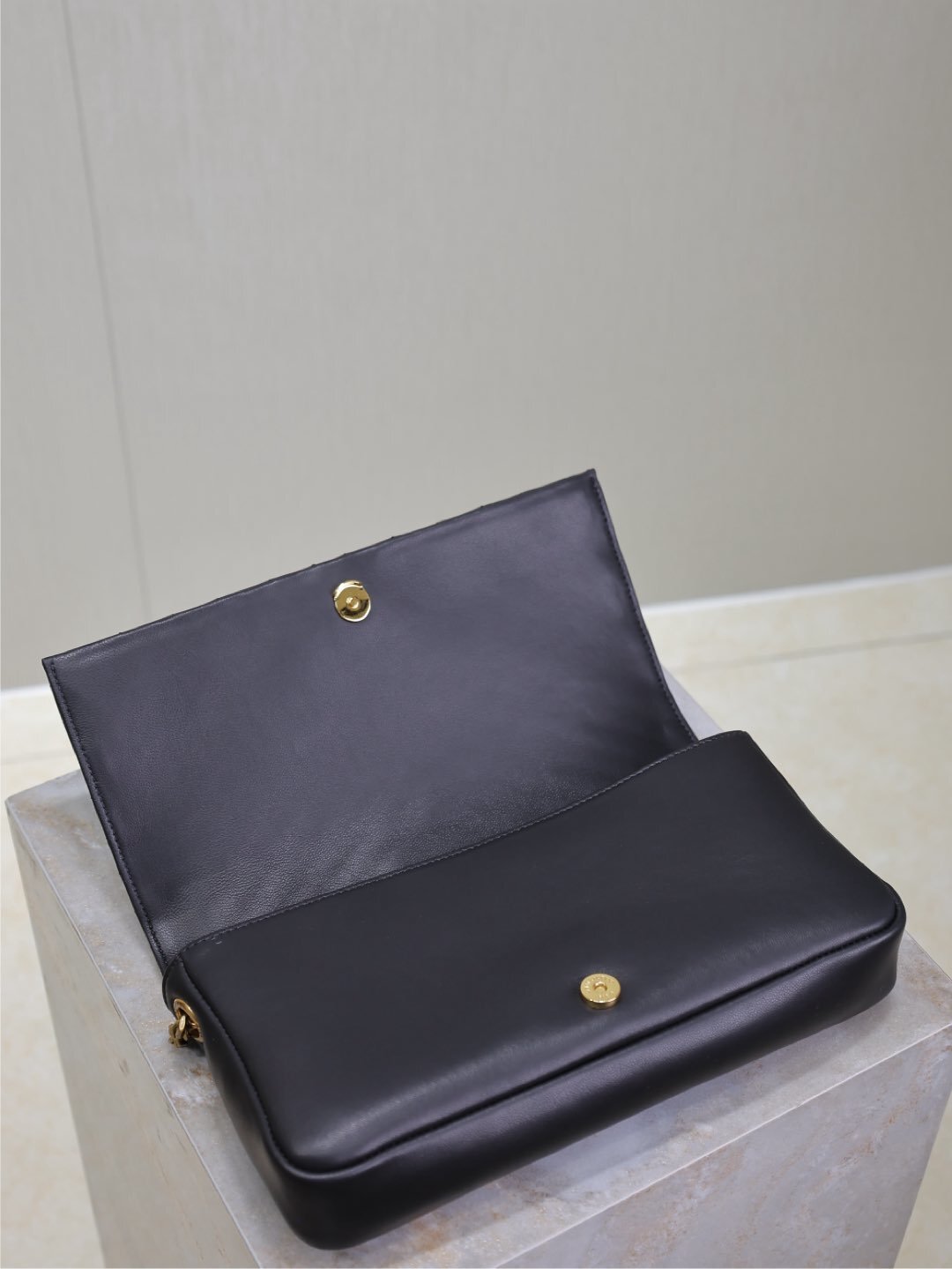 YSL Kate Black Quilted Leather Chain Crossbody Bag with Gold Logo 604276
