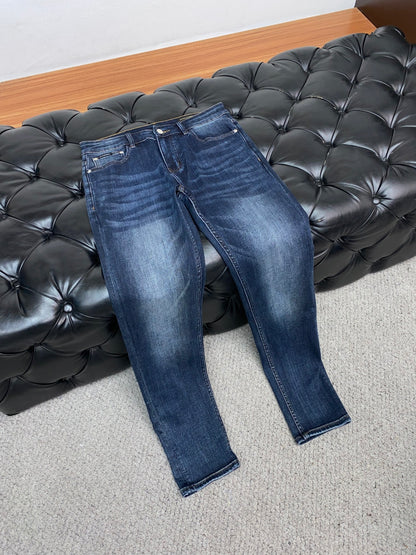 Dolce & Gabbana Dark Blue Denim Jeans With Rolled - Up Cuffs