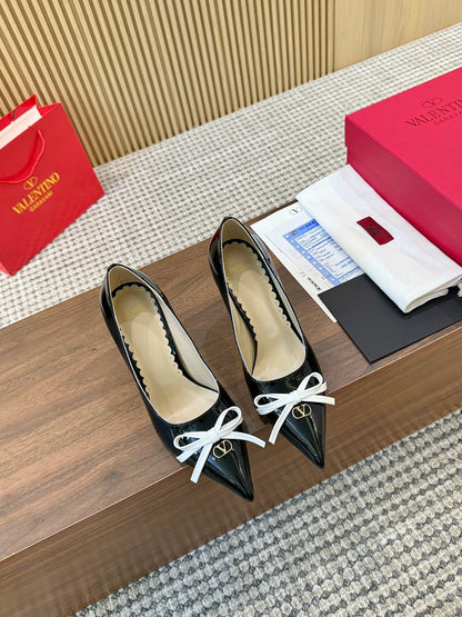 Valentino Women's Pointed Toe Bow High Heels Luxury Patent Leather Pumps