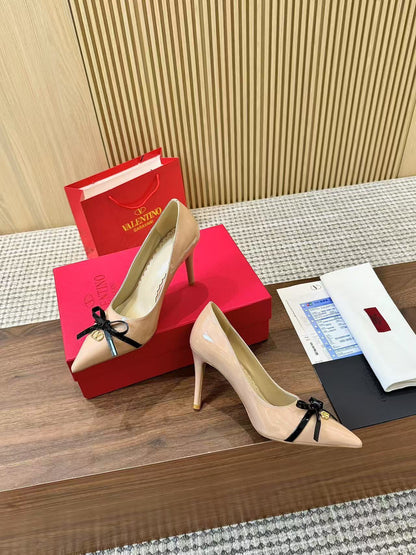 Valentino Women's Pointed Toe Bow High Heels Luxury Patent Leather Pumps