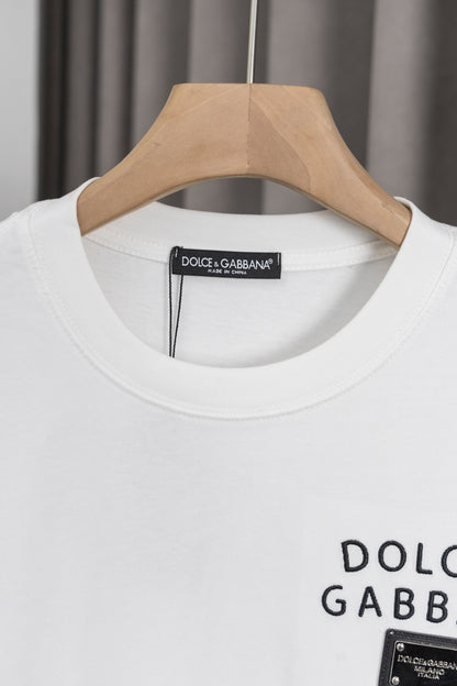 Elegant Dolce & Gabbana White/Black T - Shirt With Signature Branding For Fashion Enthusiasts