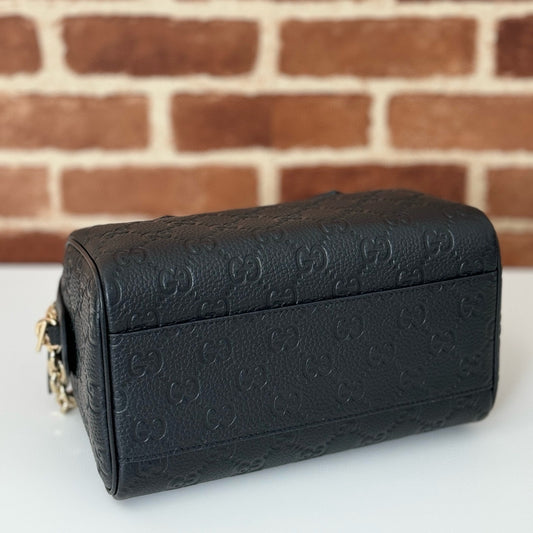 Gucci Black Guccissima Leather Top Handle Bag With Gold Tone Chain Straps 815255