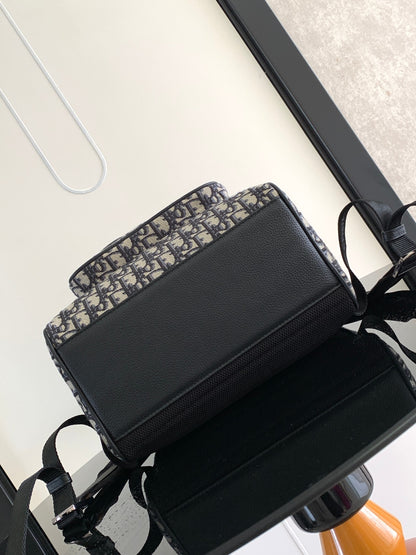 Chic Dior Backpack With Signature Monogram And Leather Accents 1ADBA041