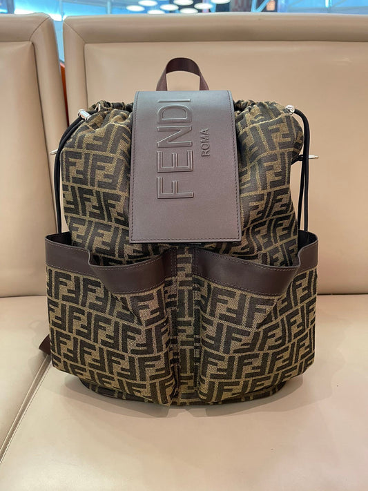 Stylish Fendi Backpack With Signature FF Pattern And Leather Branding Flap 7vz070