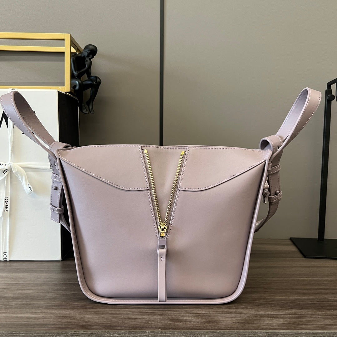 Loewe Lilac Leather Hammock Bag With Branded Strap And Charm 652235