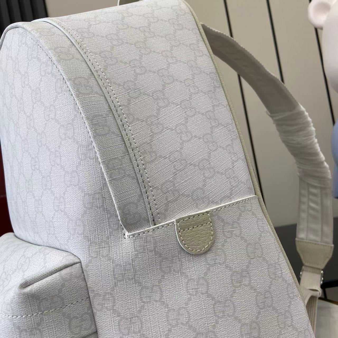 Gucci White GG Supreme Canvas Backpack With Web Stripe And Silver Tone Double G 834466