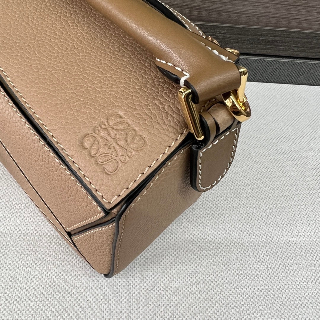 Loewe Beige Puzzle Bag With Geometric Panels And Dual Straps 061838