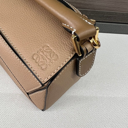 Loewe Beige Puzzle Bag With Geometric Panels And Dual Straps 061838