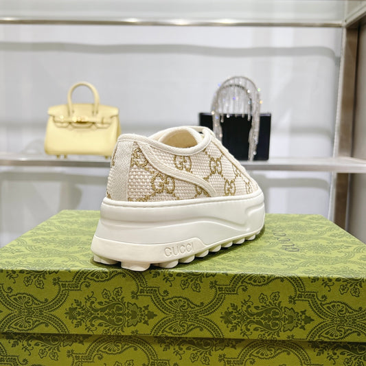 Gucci TENNIS 1977 Women's Platform Sneakers With GG Pattern