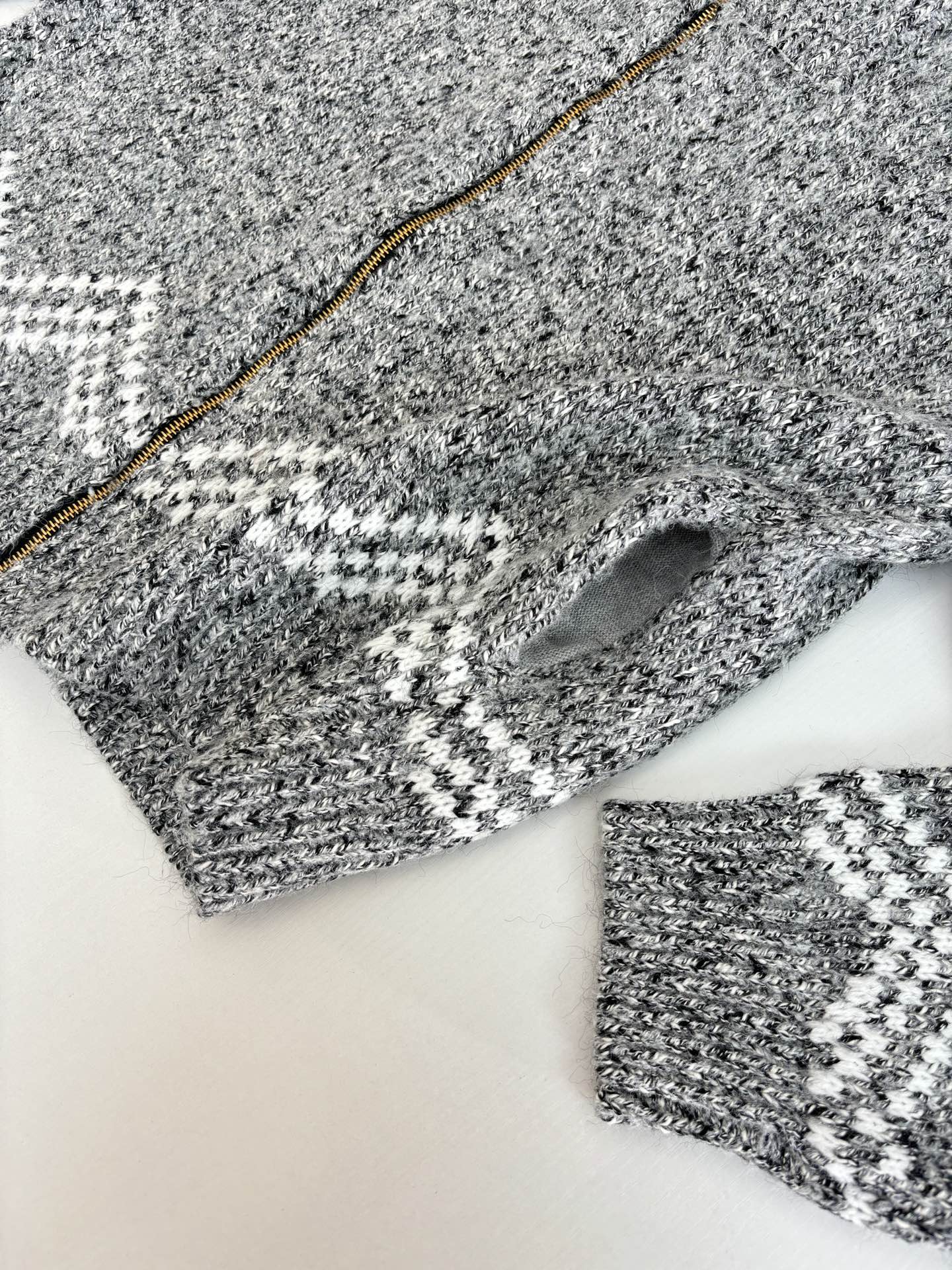 Louis Vuitton Men's Knitted Zip Up Sweater With Logo