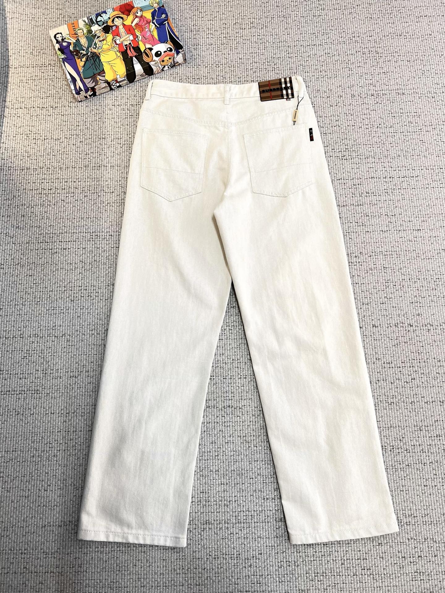 Burberry Men's White Denim Jeans With Signature Detailing